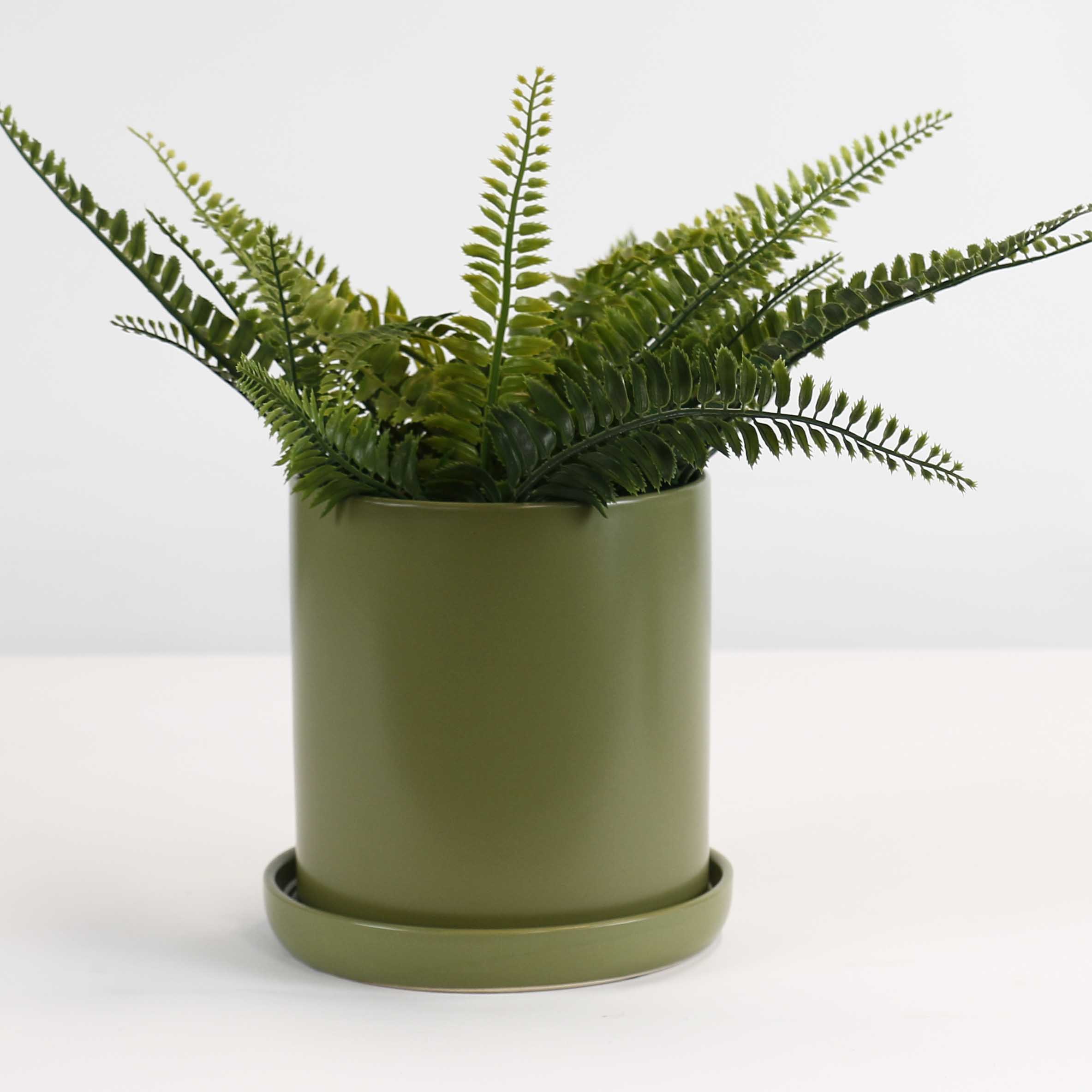 Cylinder Pots With Saucers