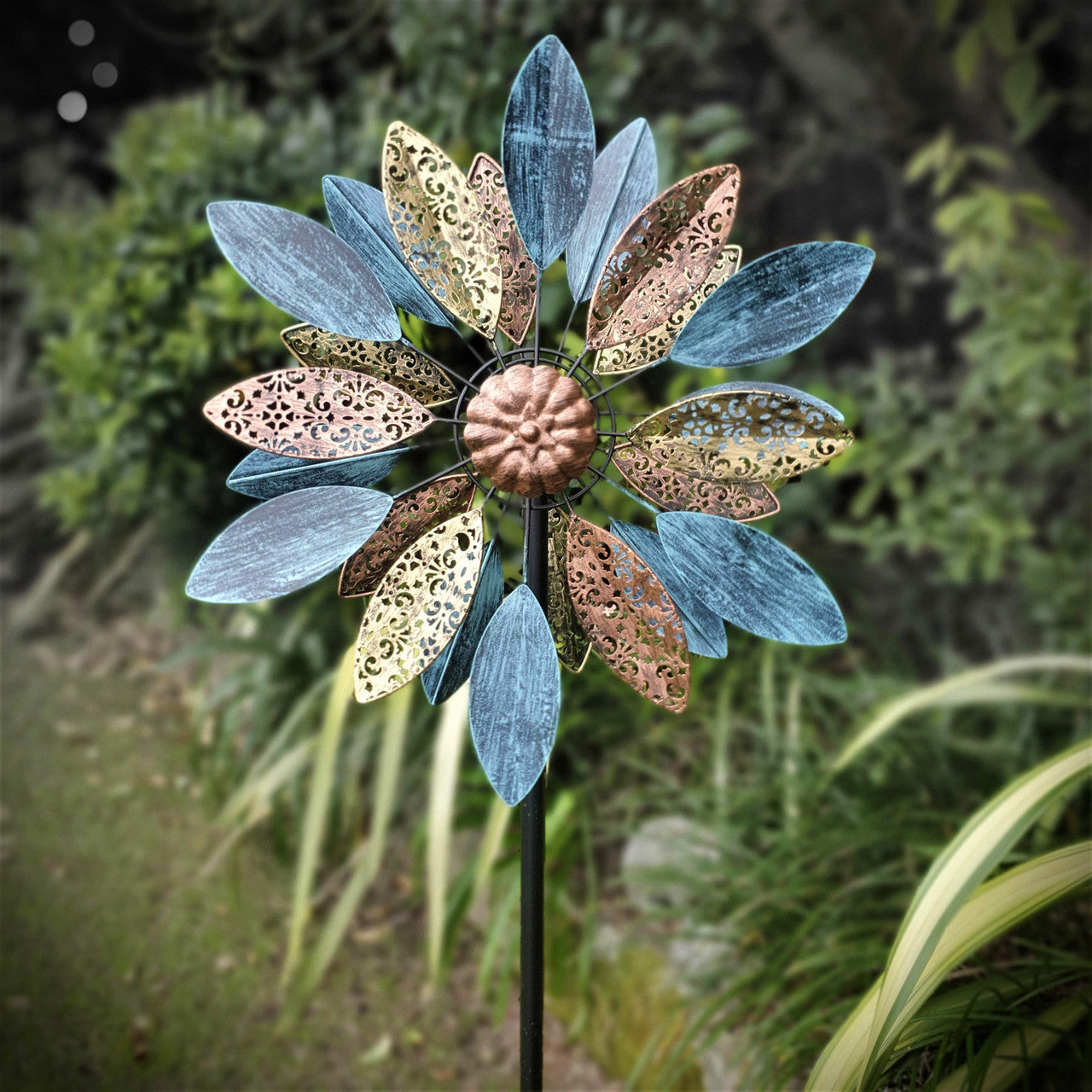 Lacey Daisy Windspinner