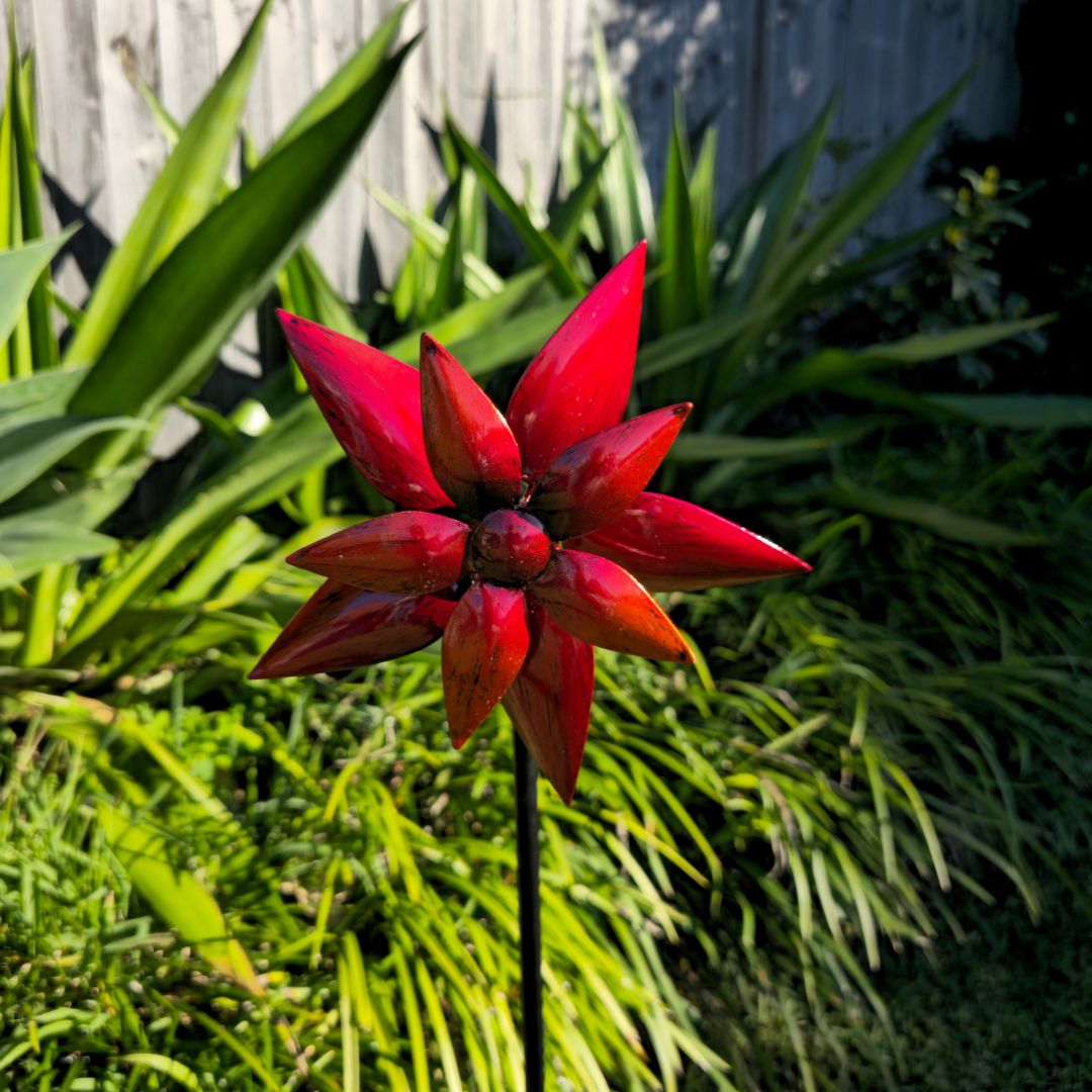 Red Flower Windspinner