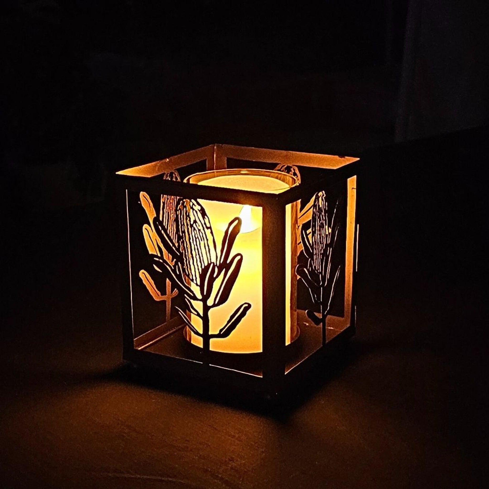 Banksia Glow Lantern