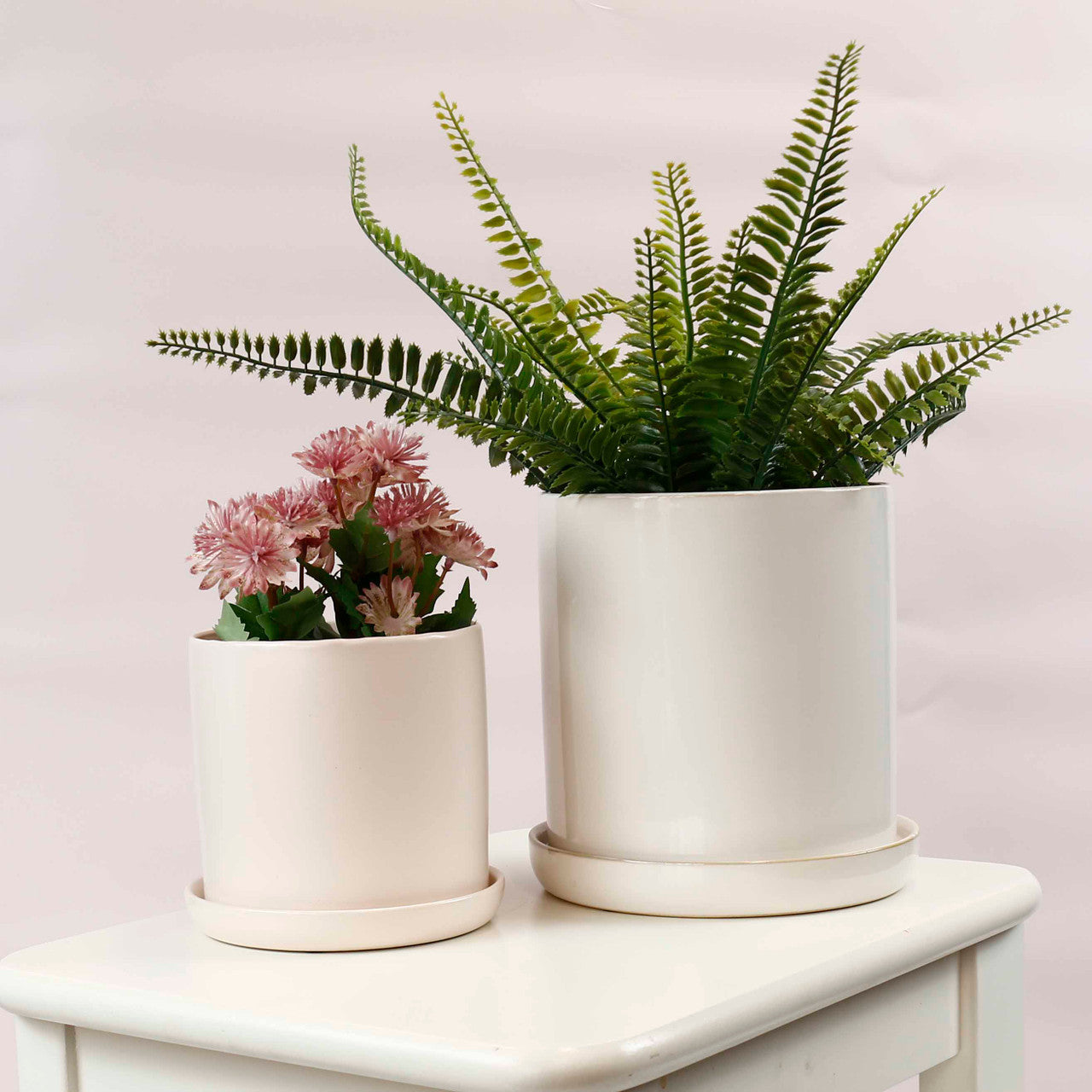 Cylinder Pots With Saucers