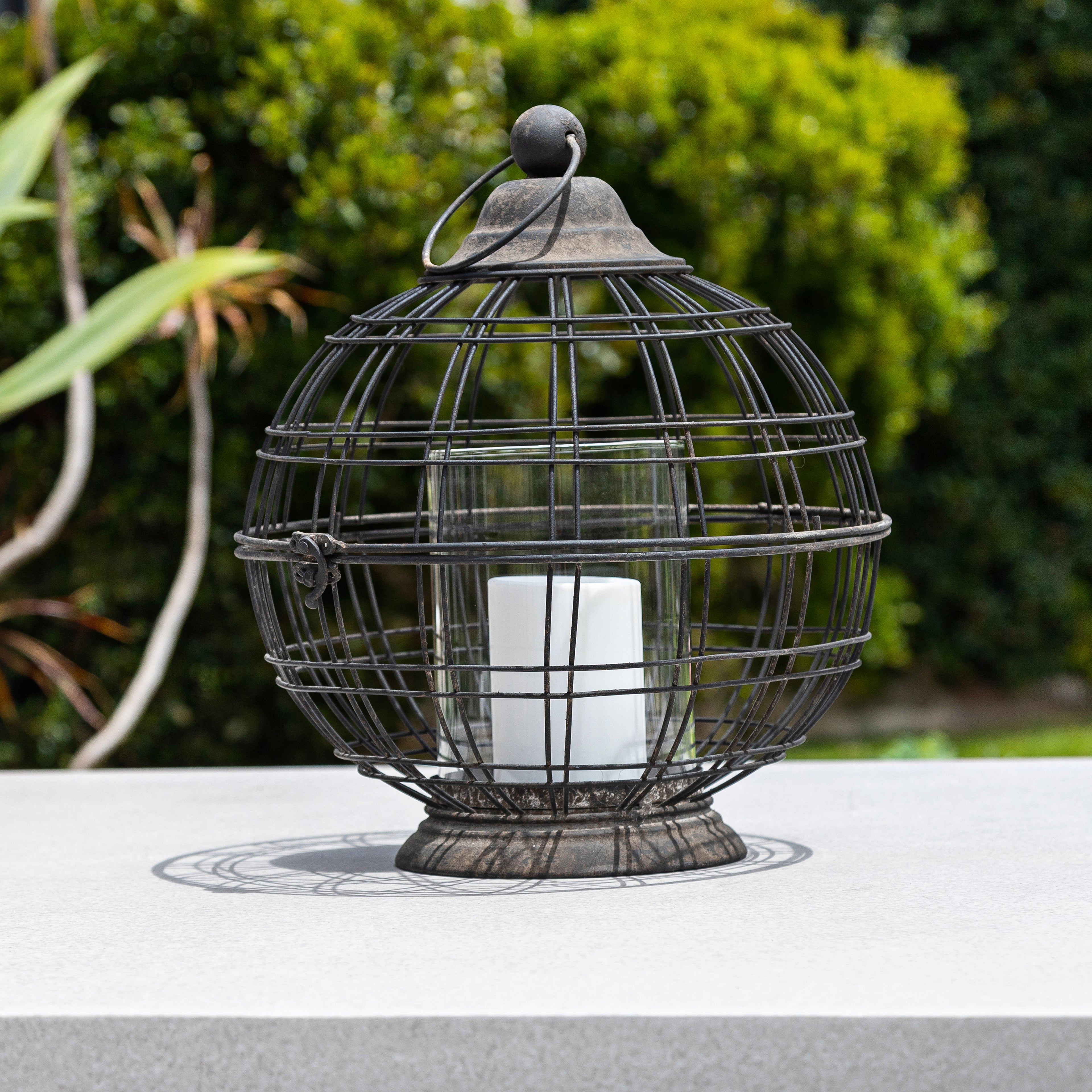 Black Lantern Decor