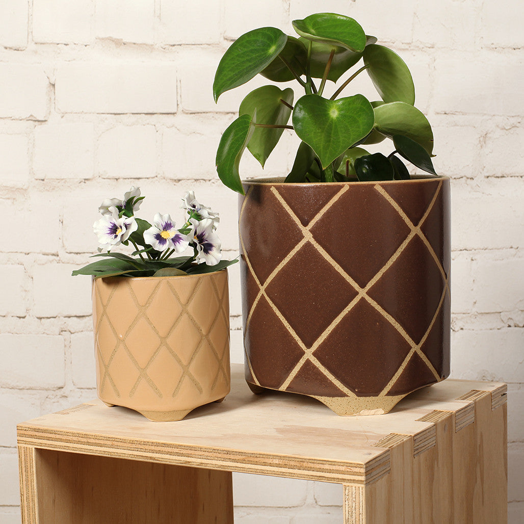 Tic Tac Toe Ceramic Pot