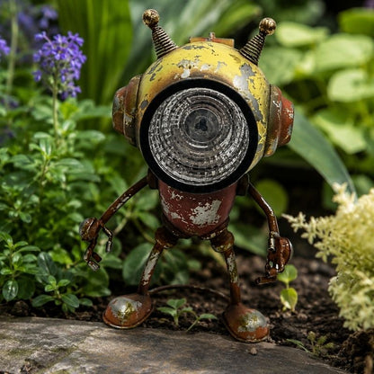 Cylops Robot Metal Garden Solar Light
