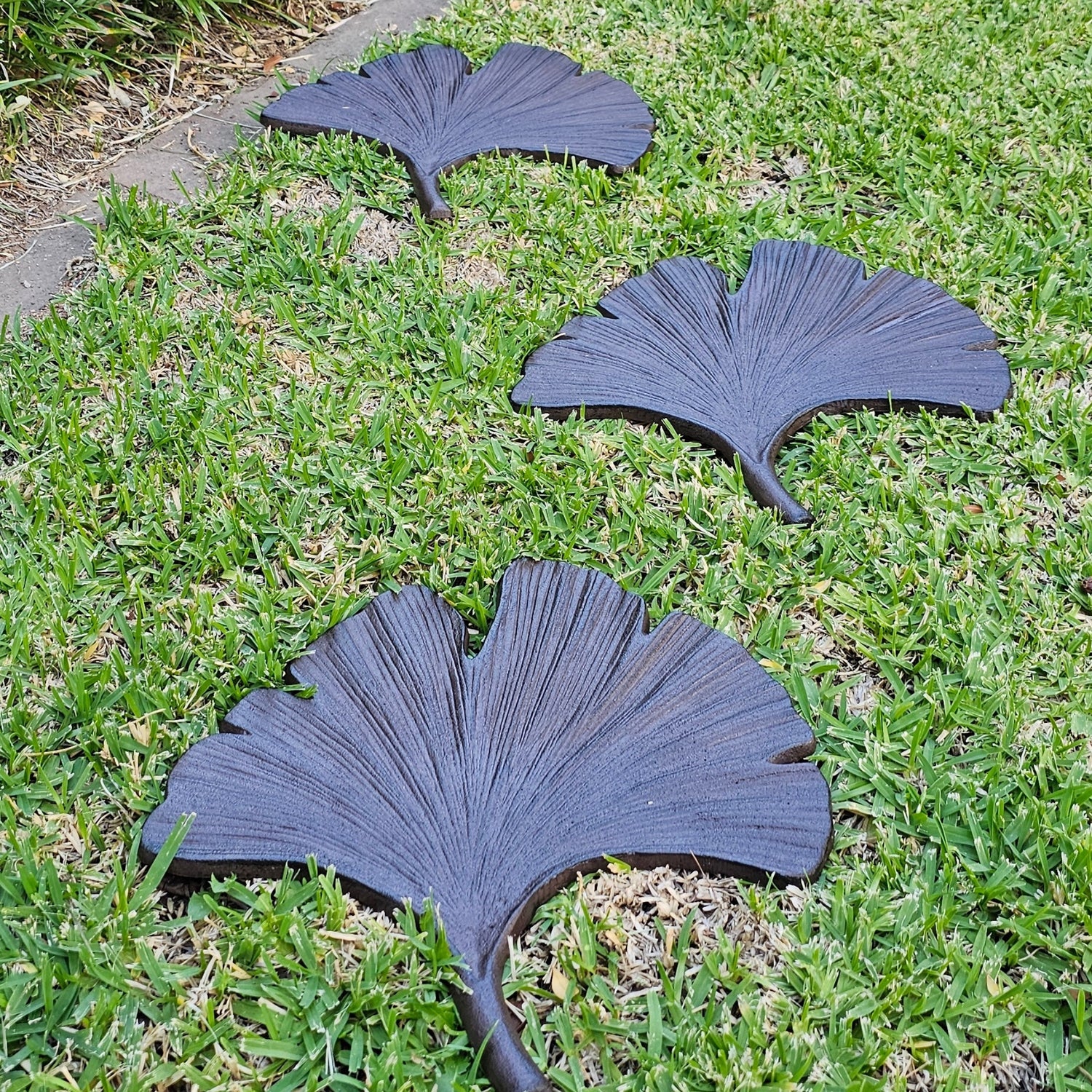 Cast Iron Gingko Garden Stepping Stone