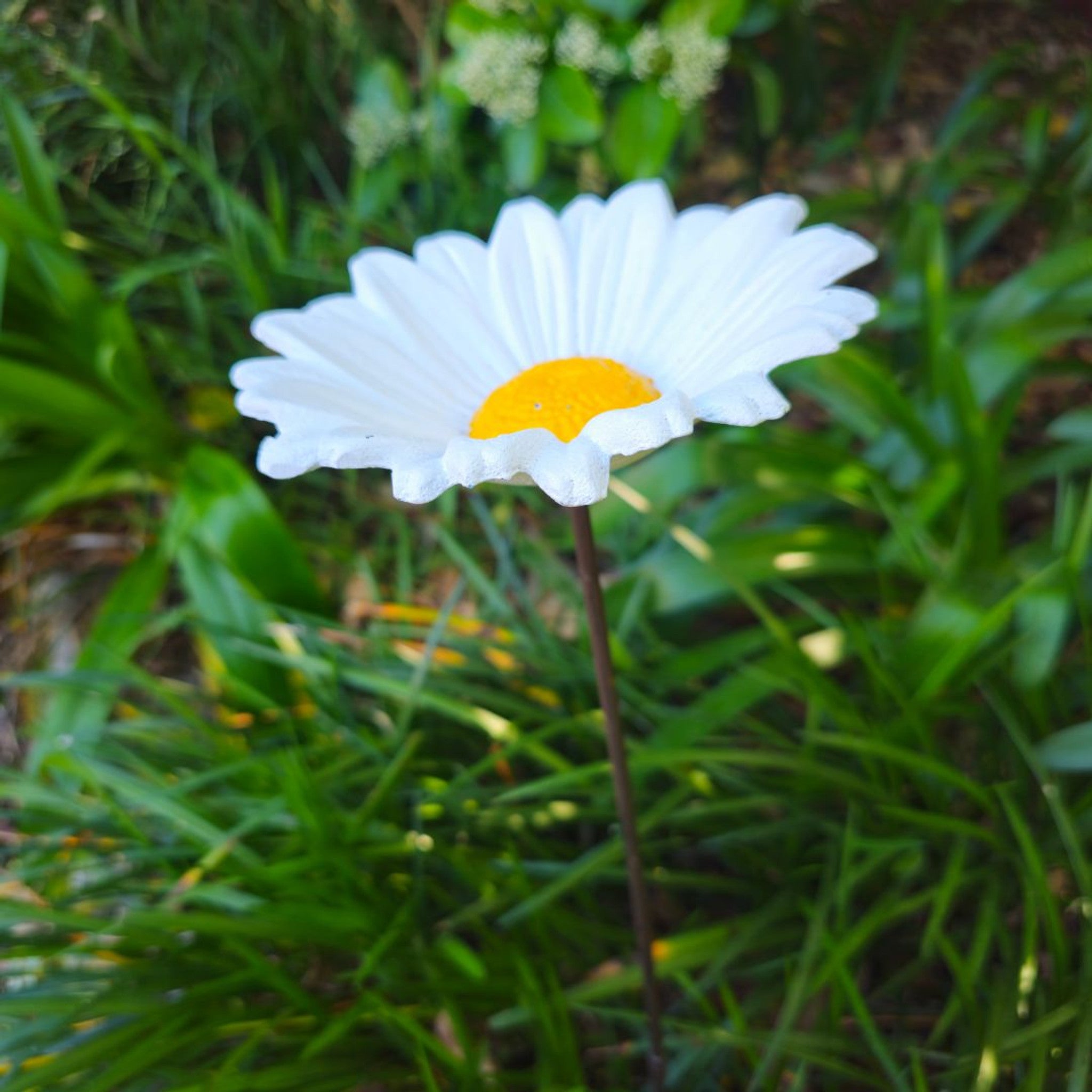 Cast iron flower white