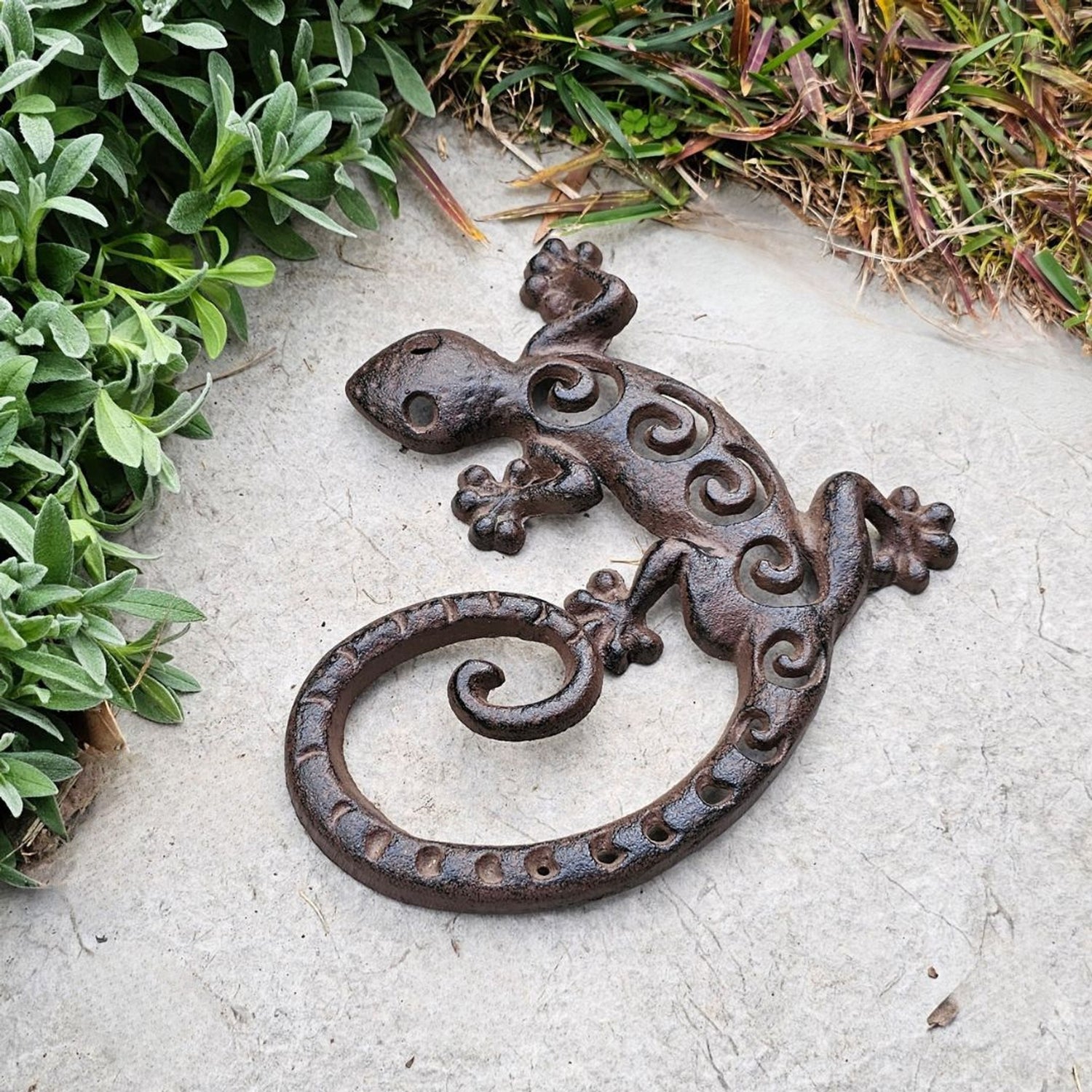 Decorative Cast Iron Gecko