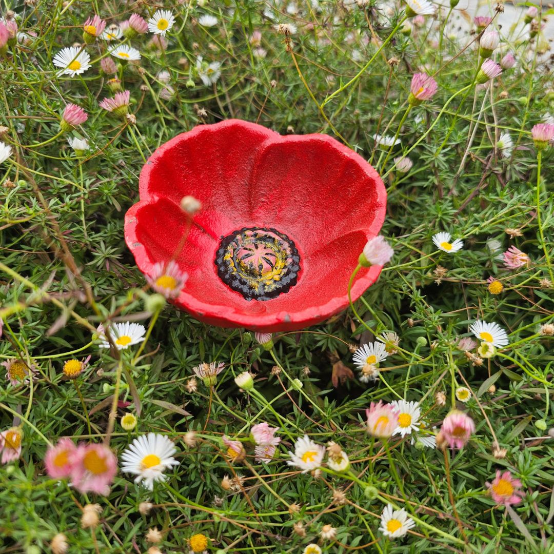 SMALL POPPY STAKE