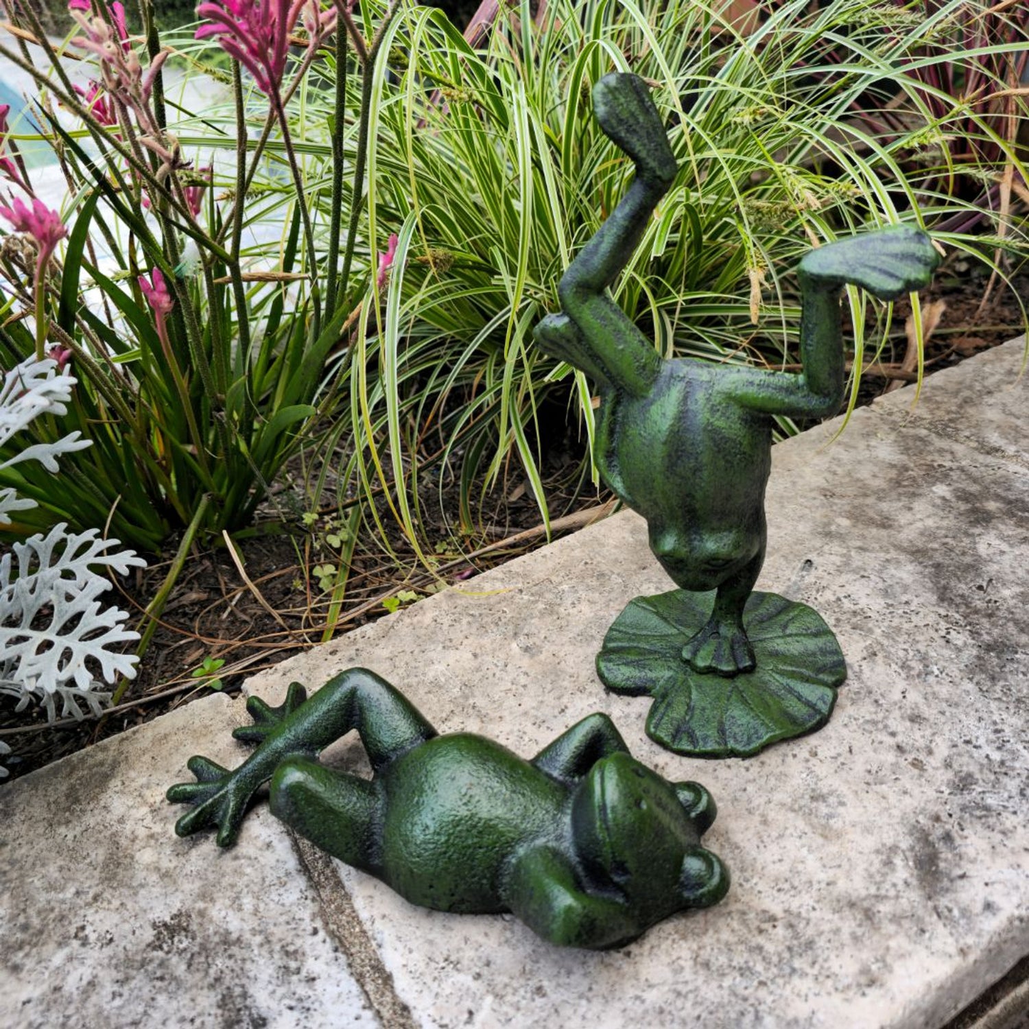 Cast iron handstand frog