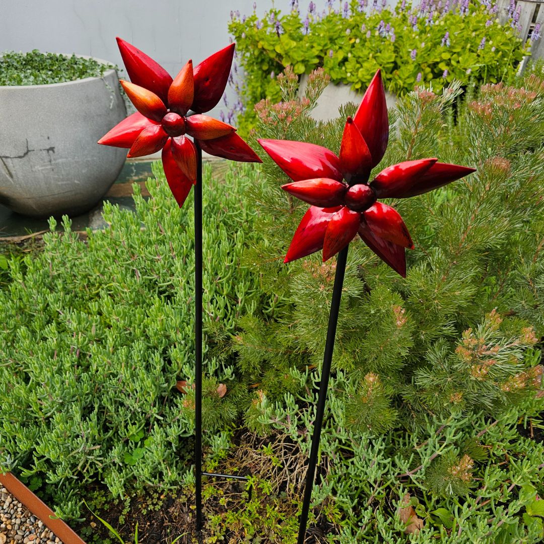 Red Flower Windspinner