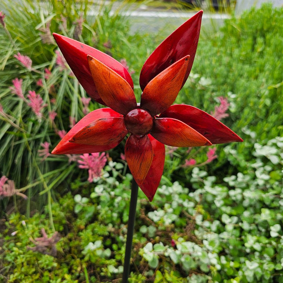 Red Flower Windspinner