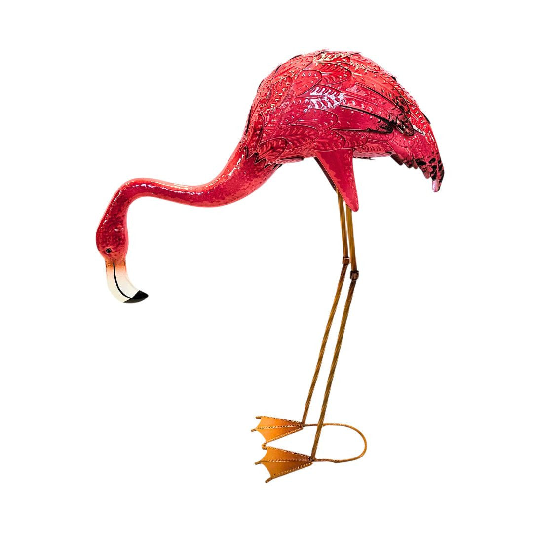 Metal Feeding Flamingo Garden Sculpture
