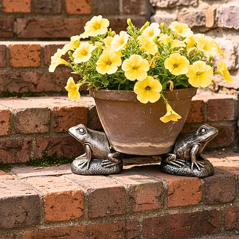 Leaping Frog Pot Feet Planter Risers