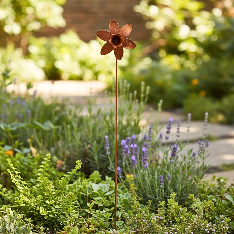 Rustic Daffodil Garden Stake Small