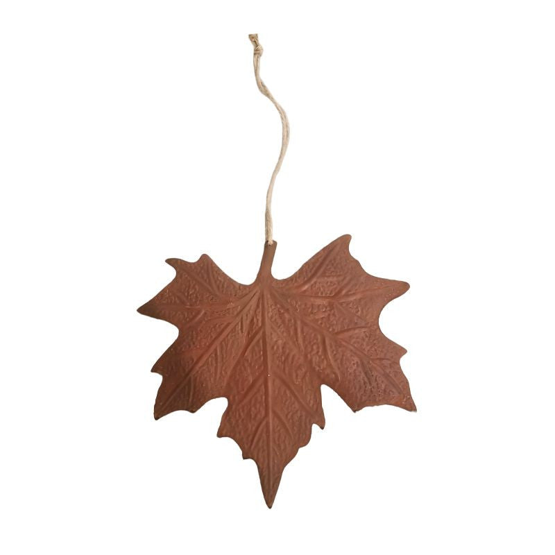 Rustic Oak Leaf Hanging Decoration