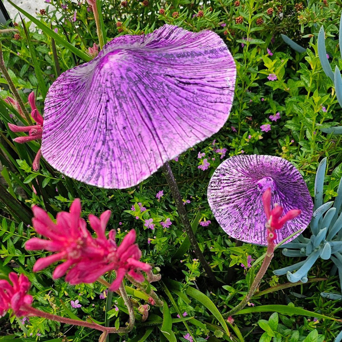 Double Mushroom Garden Stake - Purple