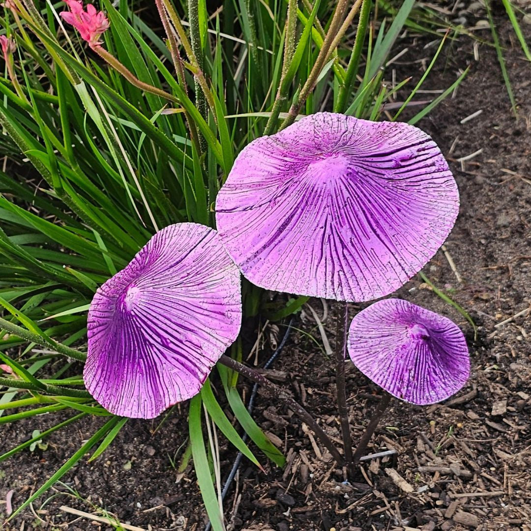 Triple Mushroom Garden Stake - Purple