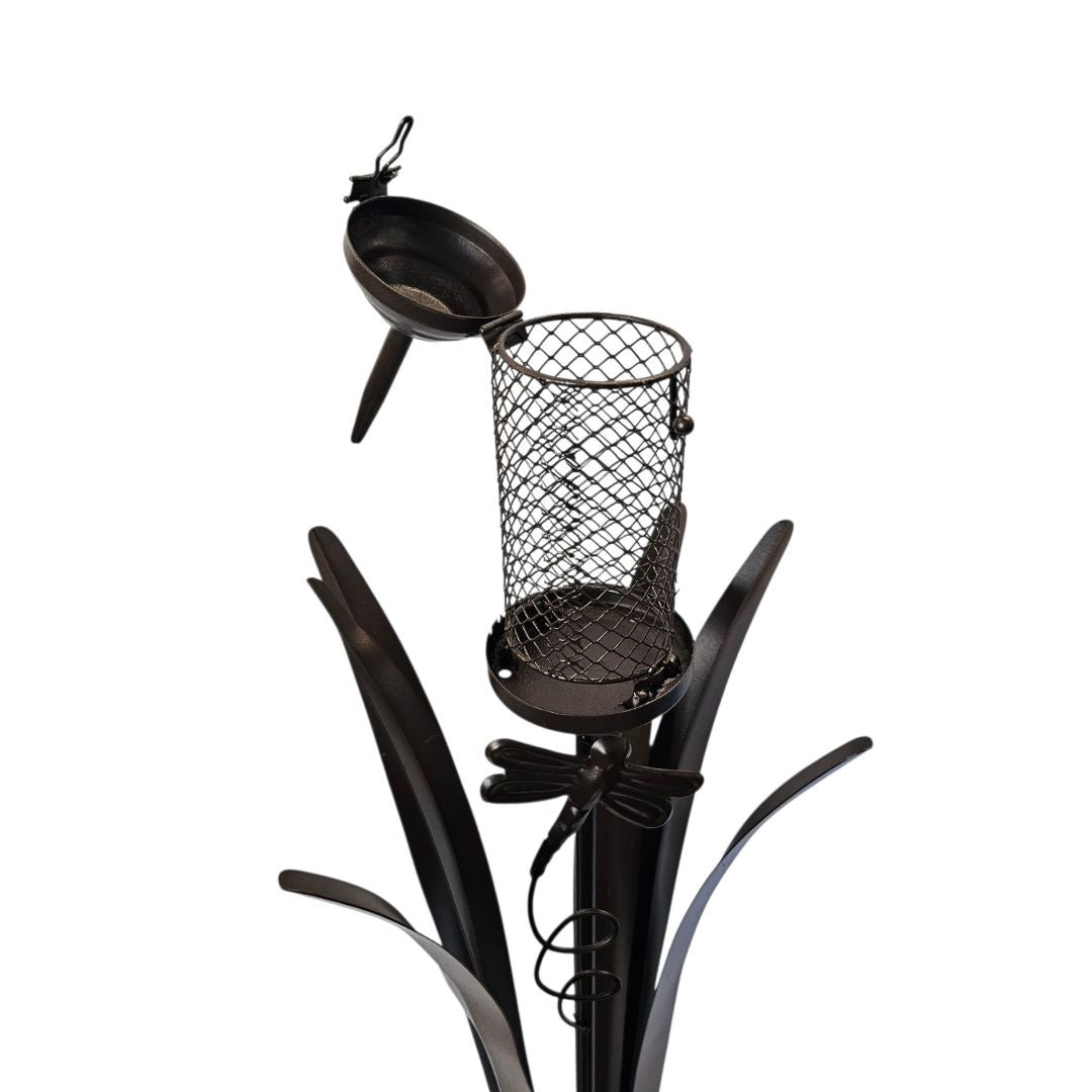 Rustic Bulrush Garden Bird Feeder