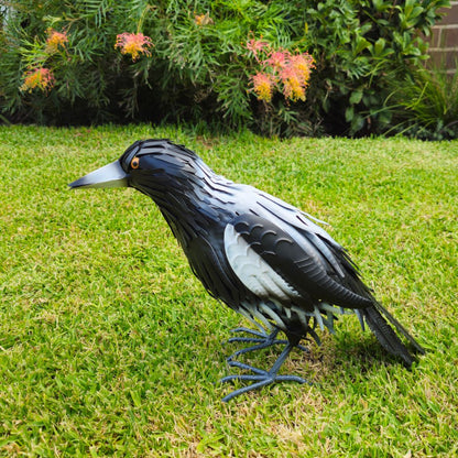 MAGGIE MAGPIE ORNAMENT