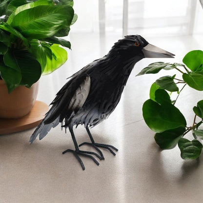 MAGGIE MAGPIE ORNAMENT