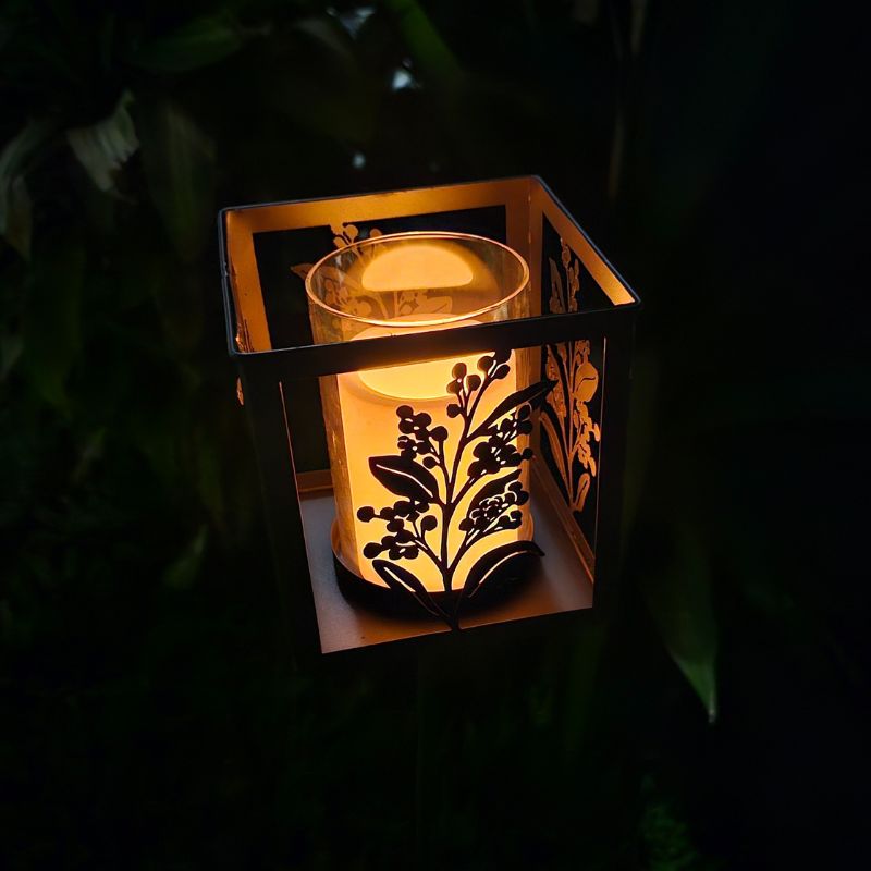 Wattle Lantern Garden Stake