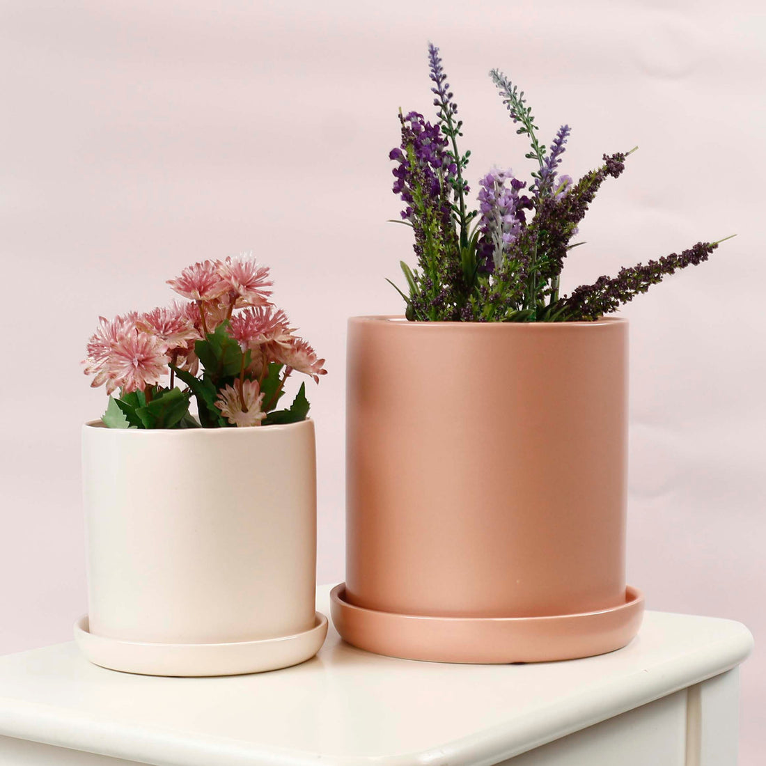 Cylinder Pots With Saucers